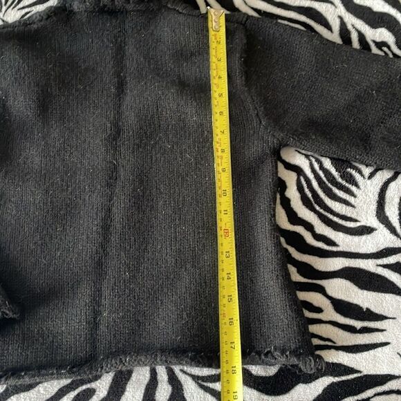 Spyder turtleneck black cable knit pull over autumn sweater raw hem size 8 - Picture 9 of 10